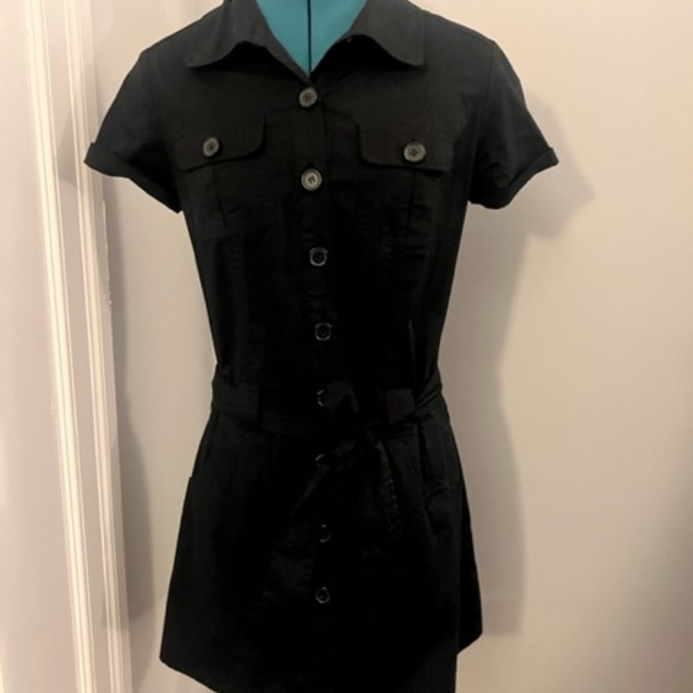 Casual Black Dress with Belt and pocket detail